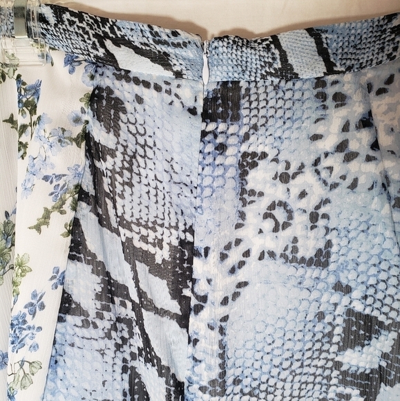 NWT INC International Concepts Blue Lattice Snake Print Skirt Sz 6 - Picture 6 of 8